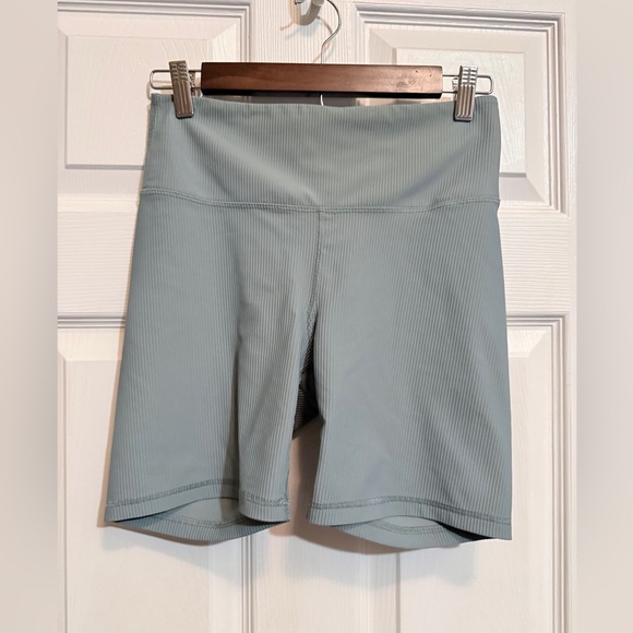 Old Navy Pants - Old Navy Women's Ribbed High Rise Bike Shorts